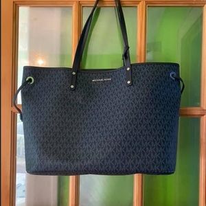 MK Tote